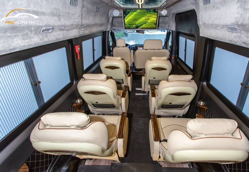 Độ limousine Hyundai Solati giúp nâng cao giá trị của chiếc xe