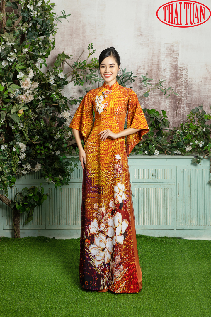 áo dài cổ cao tay lỡ màu cam