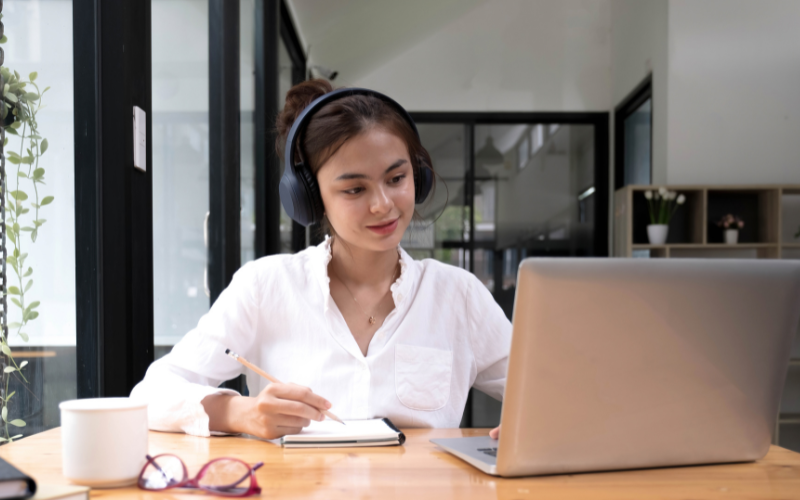 Mô tả công việc của Biên dịch viên