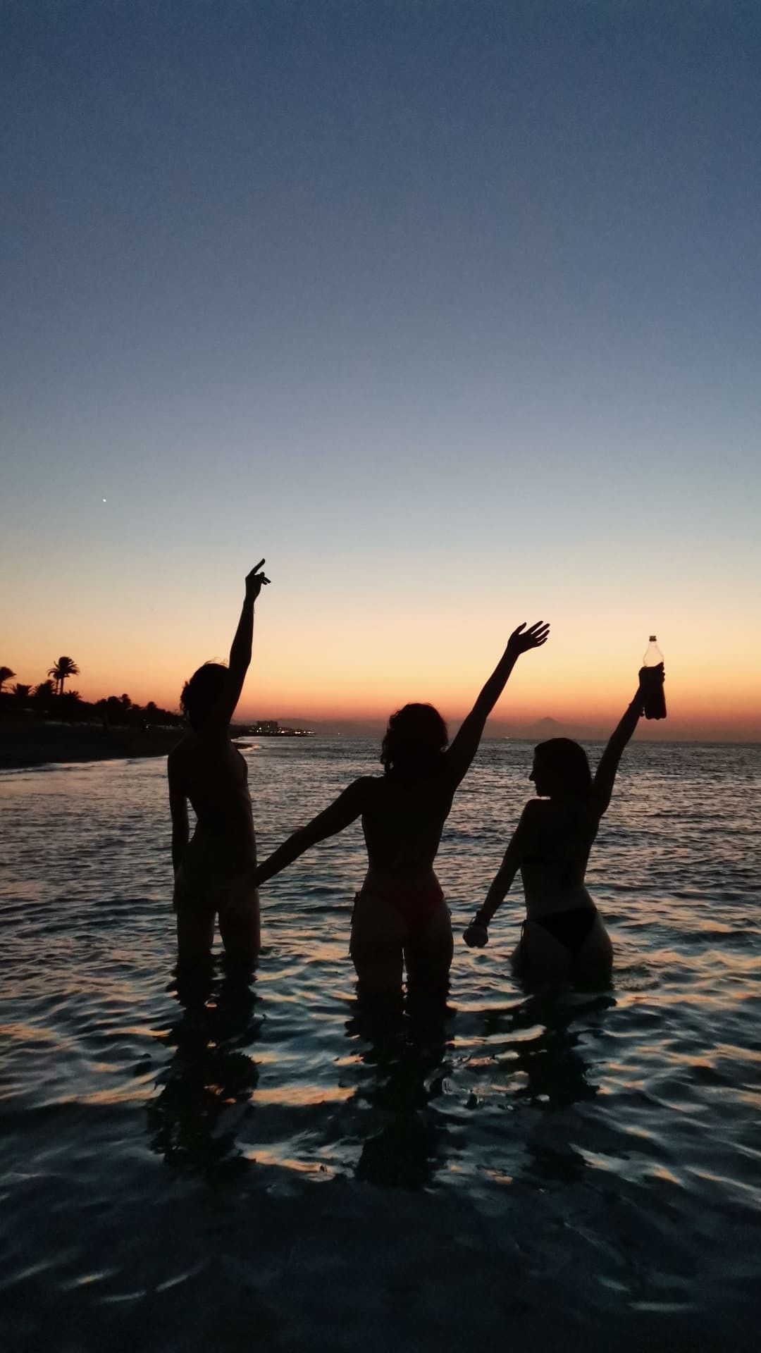 Tấm hình này chụp xong là treo liền