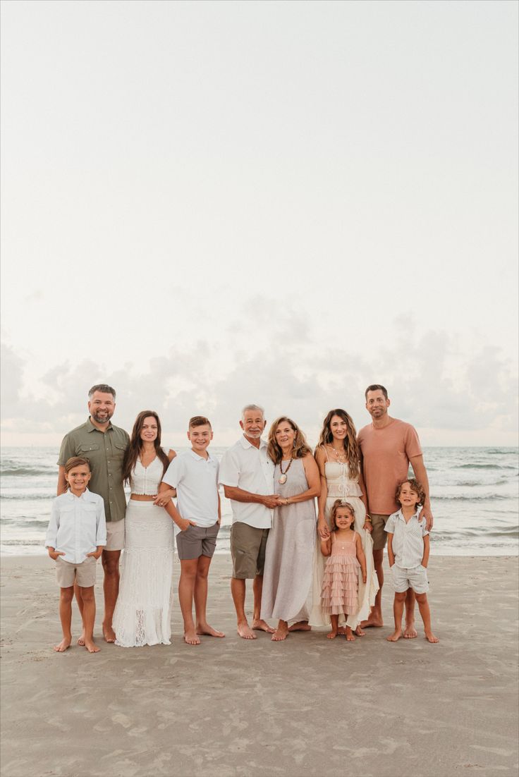 Bố mẹ, con cái, và chút muối mặn của biển