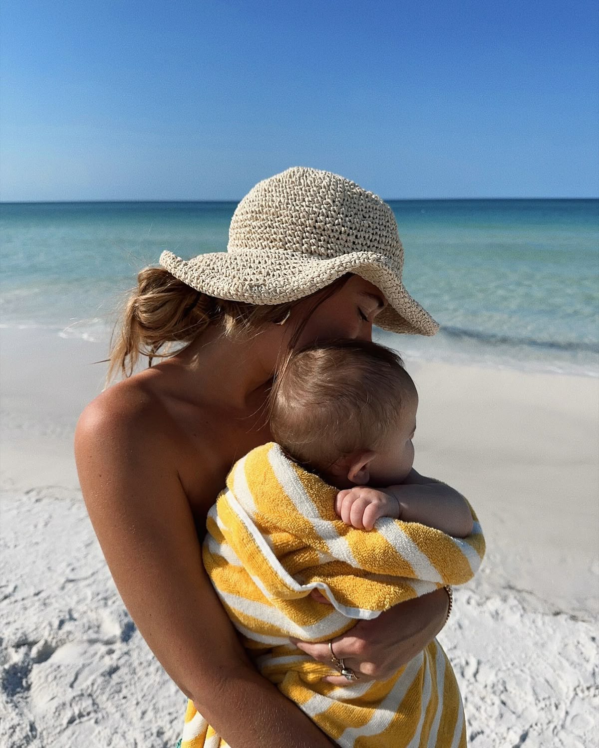 Trẻ con cười, người lớn cười theo