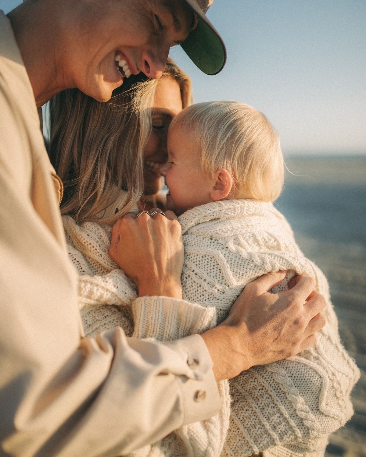 Bãi biển là tấm nền hoàn hảo cho tình thân