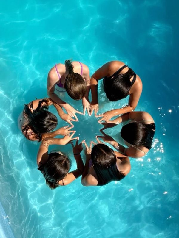 Các kiểu chụp ảnh nhóm và gia đình đi biển cực đẹp