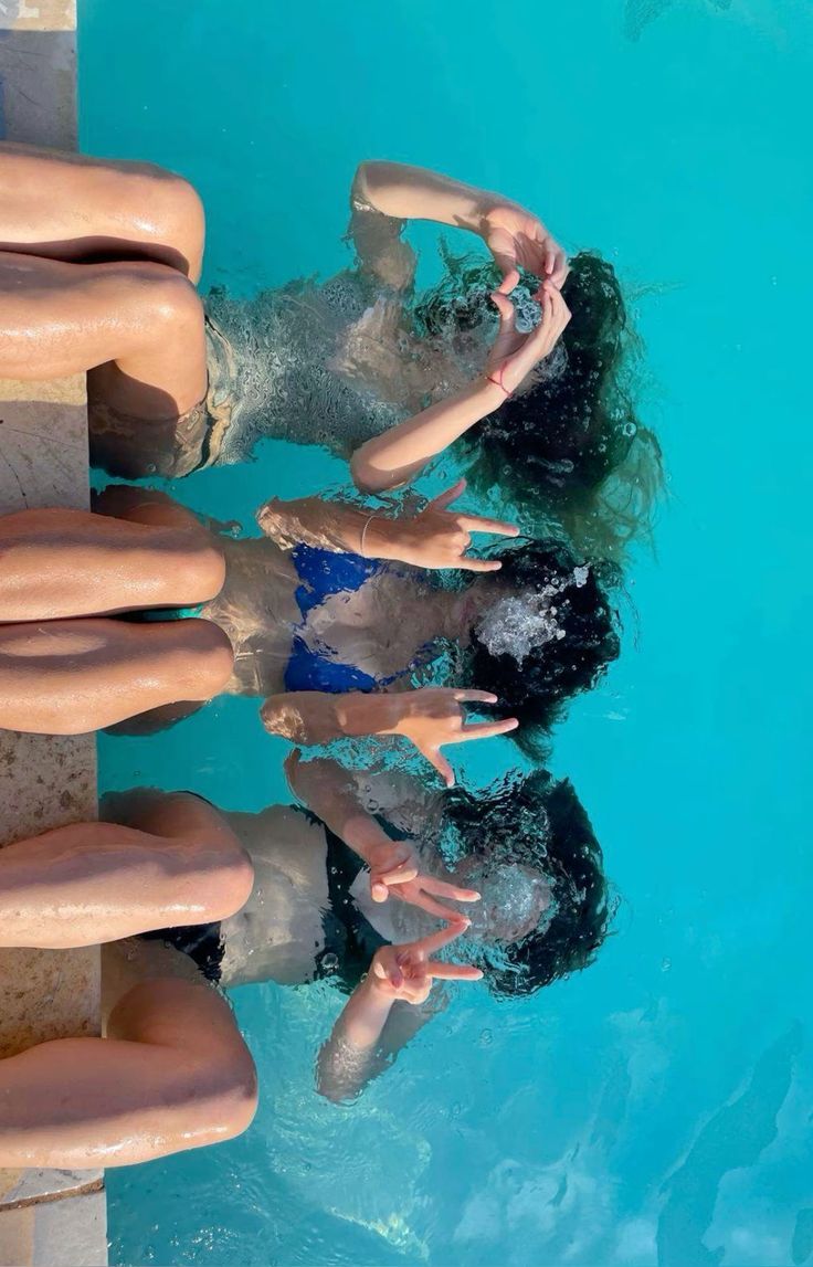 Đi một mình thì chill, đi nhóm thì vui