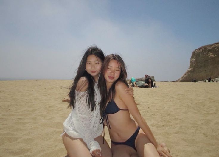 Tụi mình mang mùa hè đến gần hơn chút