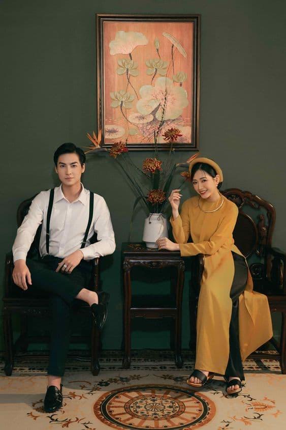 30+ kiểu tạo dáng chụp ảnh Tết cặp đôi đẹp lãng mạn