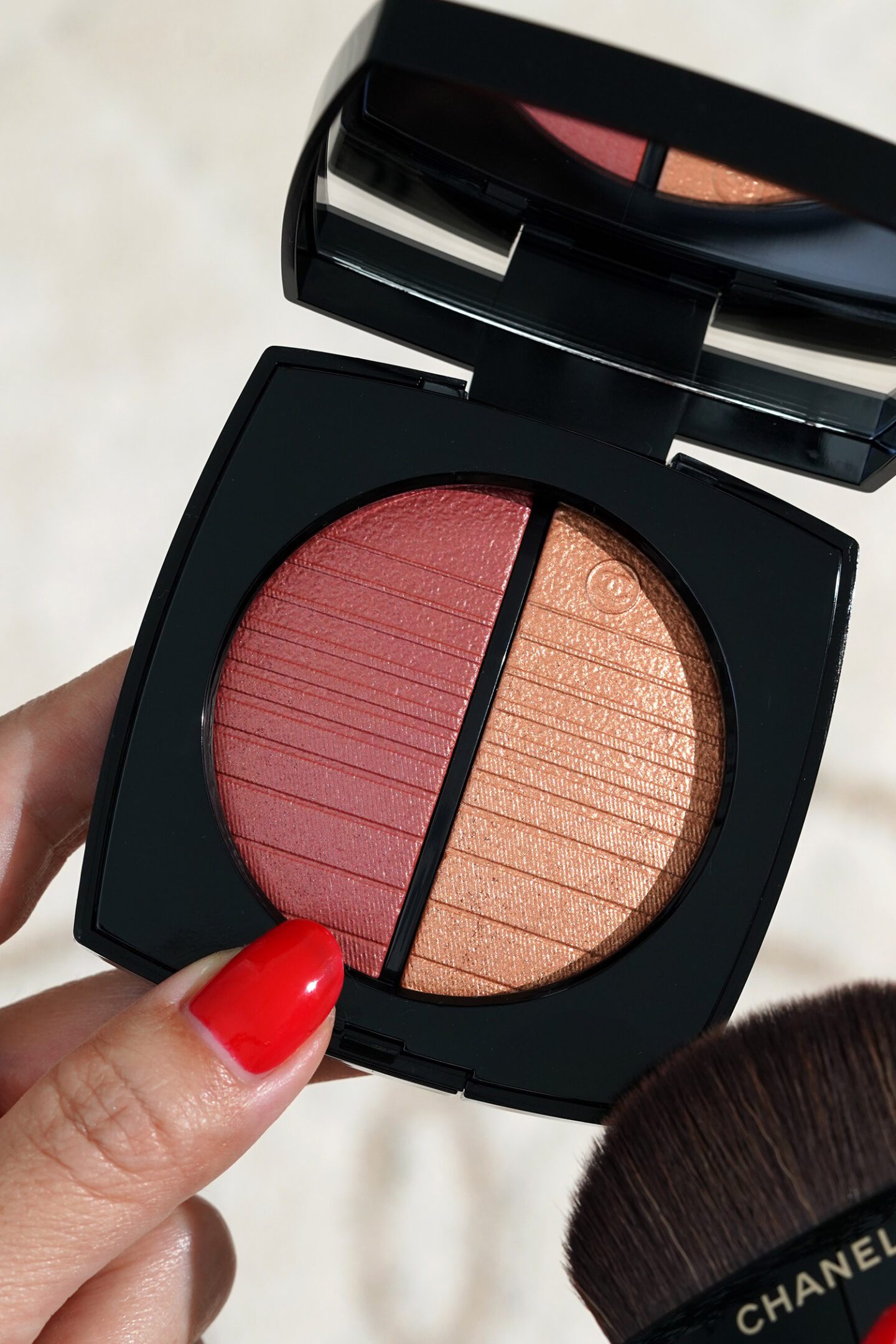 Chanel Les Beiges Healthy Glow Natural Eyeshadow Palette in Golden