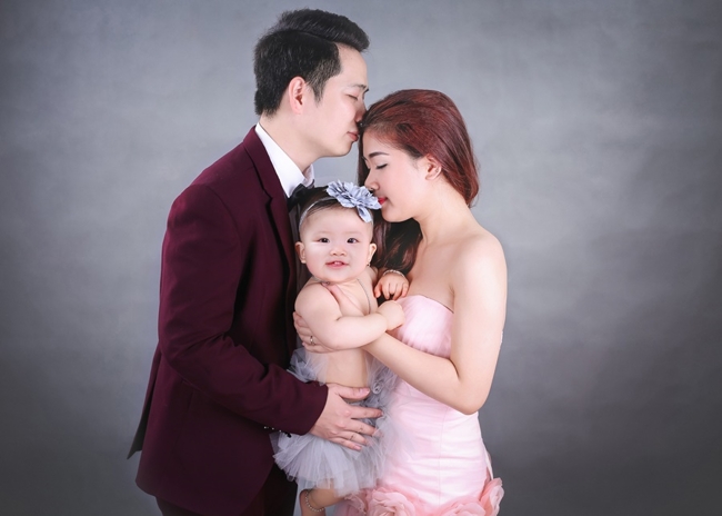 chup anh gia dinh 3 nguoi dep