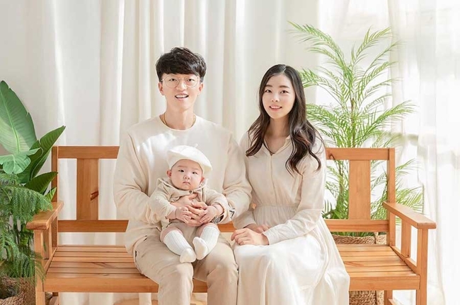 chup anh gia dinh 3 nguoi dep