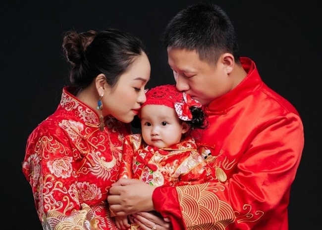 chup anh gia dinh 3 nguoi dep