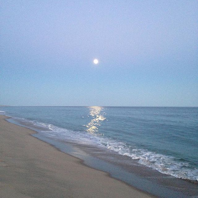 Thêm bóng người vào ảnh biển để tăng chiều sâu