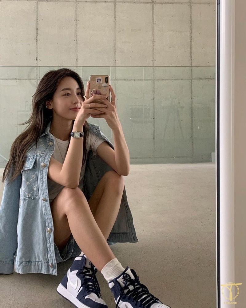 chụp ảnh trước gương