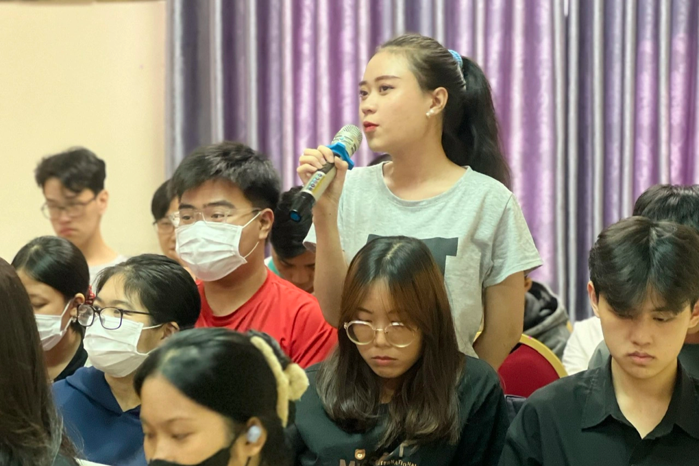 Sao con trai mặc váy lại bị... cười cợt, kỳ thị? - 2