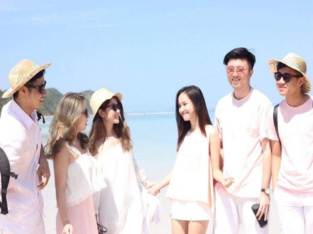 Cười cười nói nói