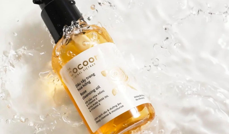 Gợi ý những loại dầu tẩy trang cho da hỗn hợp thiên dầu