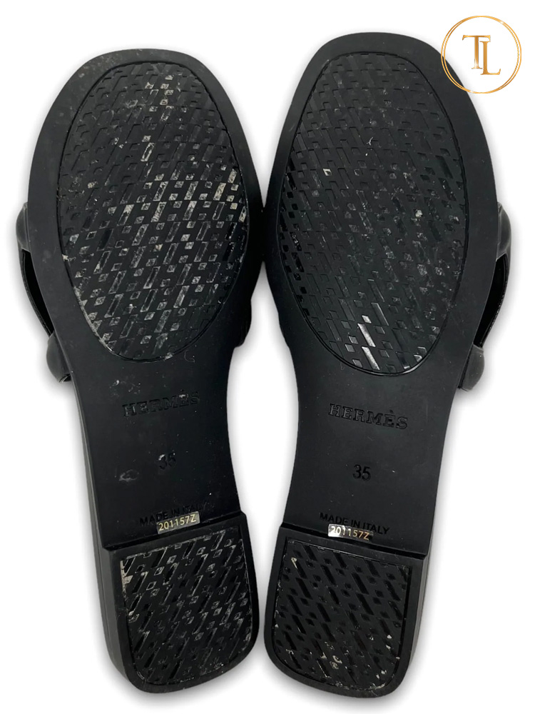 Đế dép Hermes làm bằng gì