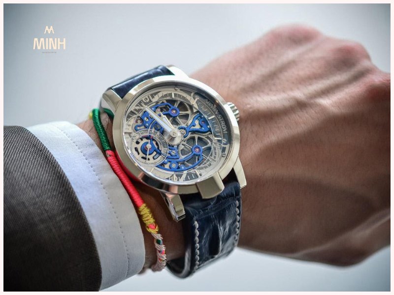 Kiểm tra bộ máy bên trong 