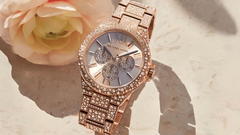 Đồng hồ Michael Kors có mức giá vô cùng hợp lý