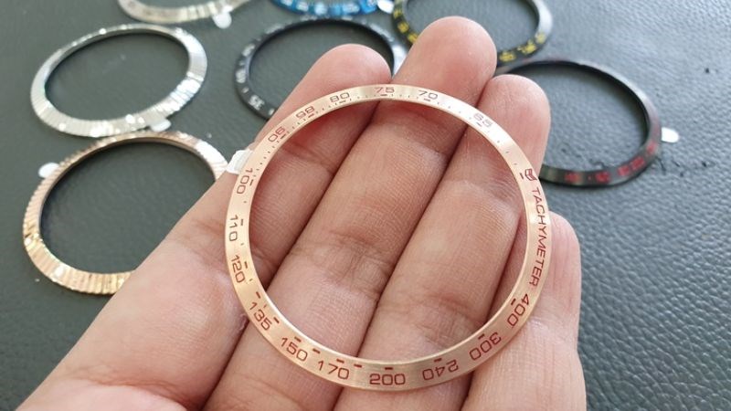 Thị trưởng cho ra đa dạng mẫu mã vòng bezel đồng hồ