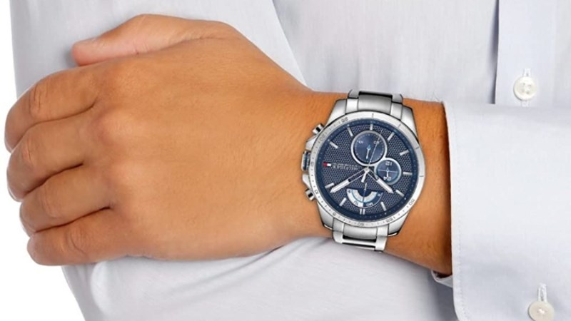 Đồng hồ sang trọng, quý phái