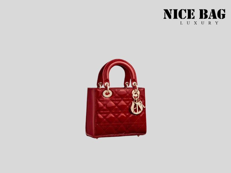 Small Lady Dior Cherry Red Patent Cannage Calfskin mang lại sang trọng, nữ tính và đẳng cấp