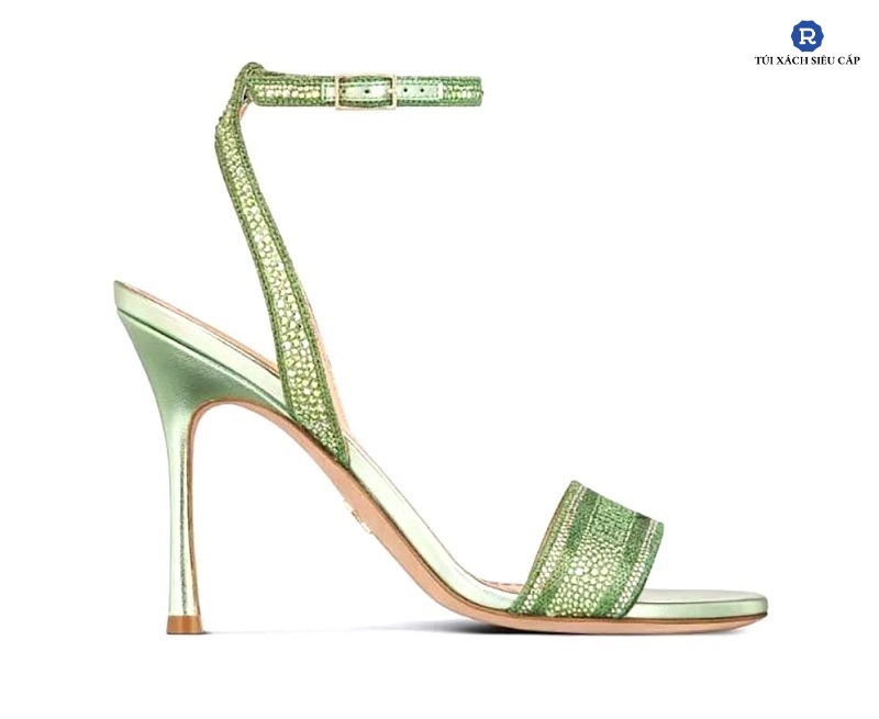 Đối tượng sử dụng giày cao gót Dior