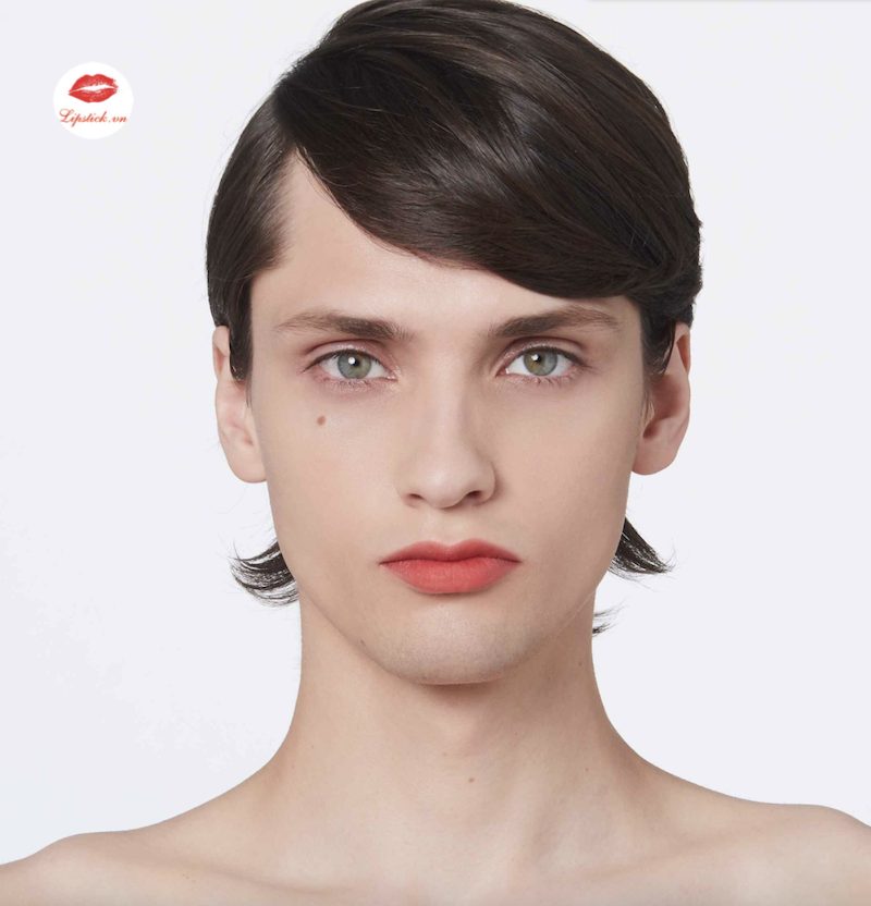 gucci-rouge-a-levres-liquid-matte-311-lizzie-tiger