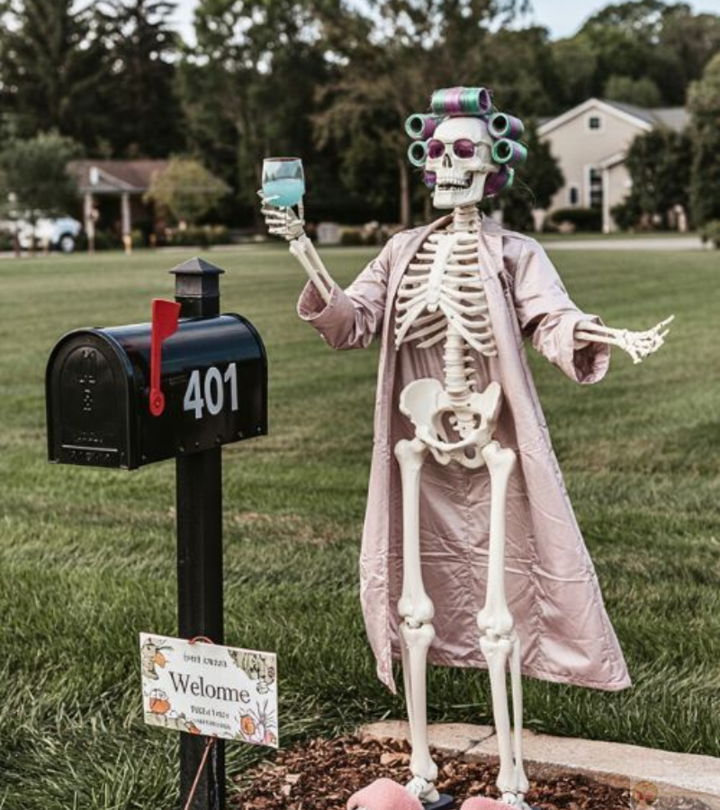 Quý cô skeleton siêu sang chảnh