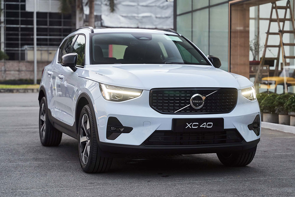 Volvo XC40 Ultra 2025
