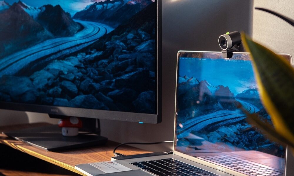 Webcam Poly EagleEye Mini Full HD chính hãng nhỏ gọn giá rẻ