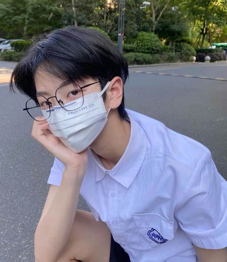 Bộ ảnh trai đẹp 9 tuổi được chia sẻ nhiều nhờ sự gần gũi và nét đáng yêu tự nhiên