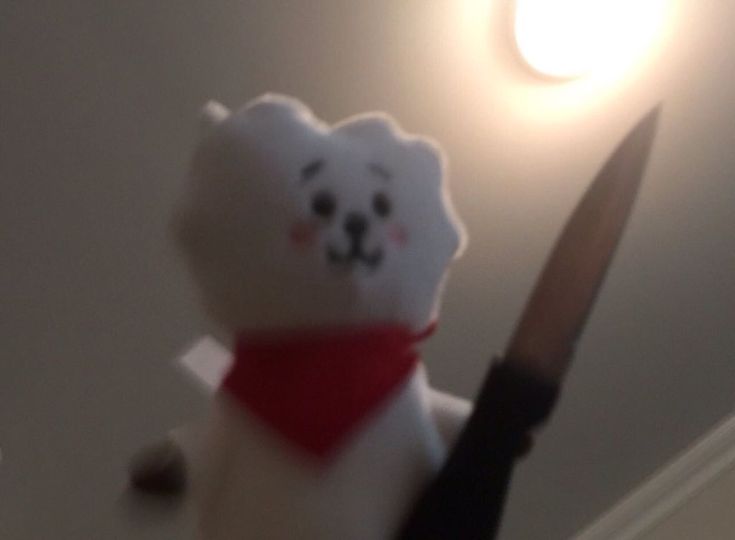 Đừng để sự im lặng biến thành lưỡi dao