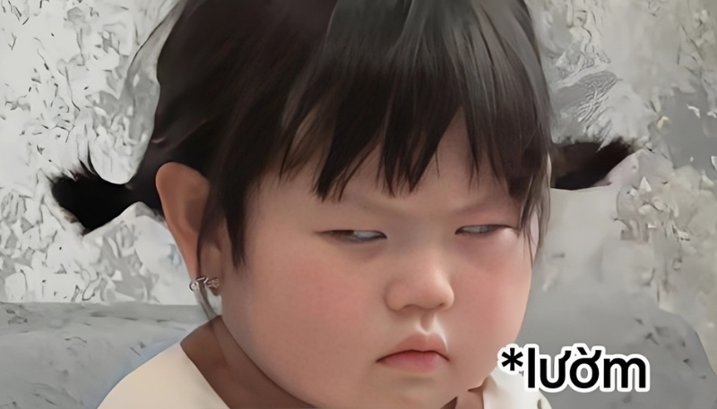 Tải hình nền em bé hài hước cho điện thoại