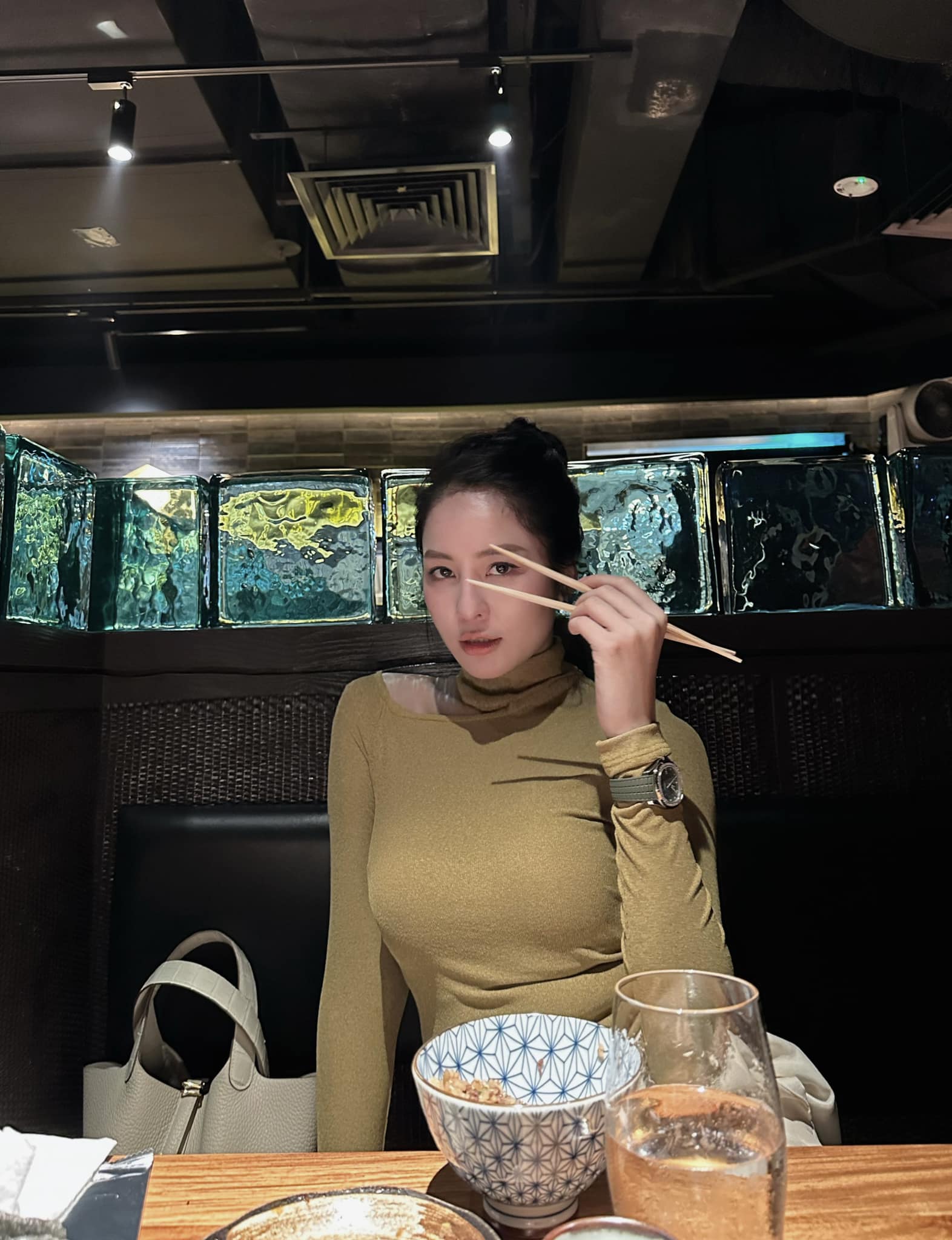 Cô nàng vượt qua biến cố nhạy cảm năm nào.