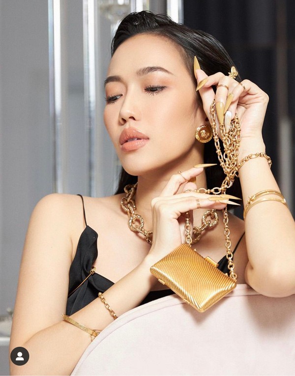 Sao Sắm Gì: Mỹ nhân Việt sắm kẹp tóc thôi mà tiền đã lên hàng chục triệu - 25