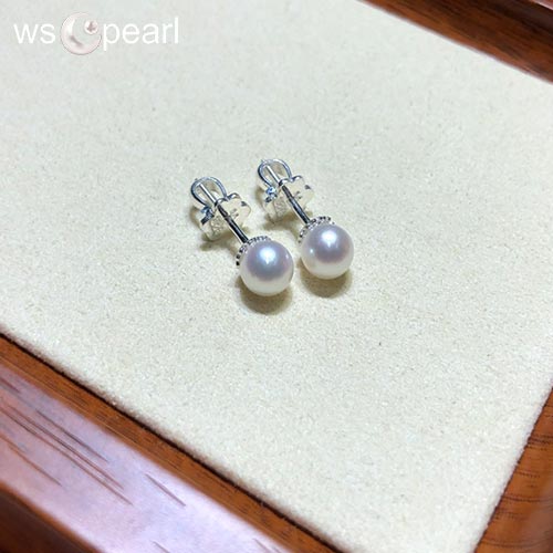 Hoa tai ngọc trai akoya