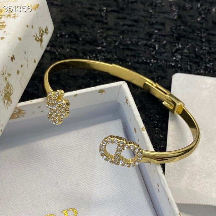 Vòng Tay Dior Chính Hãng