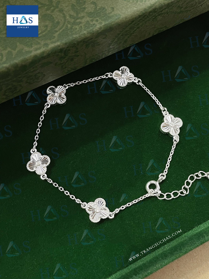 lắc tay van cleef trắng HAS