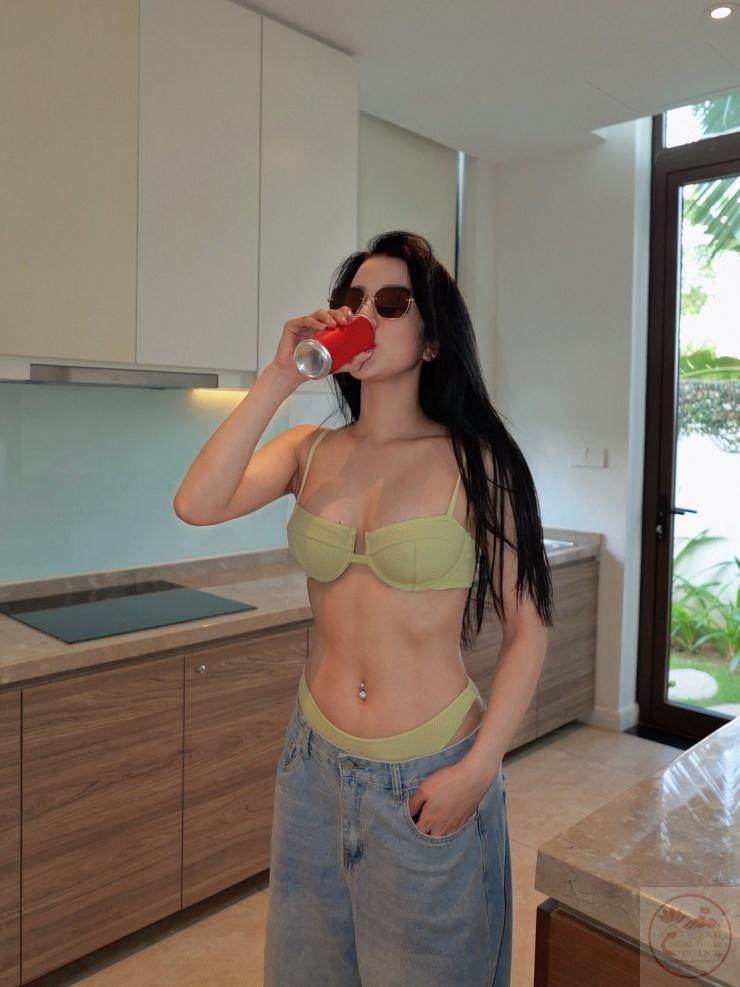 Diệp Lâm Anh bikini