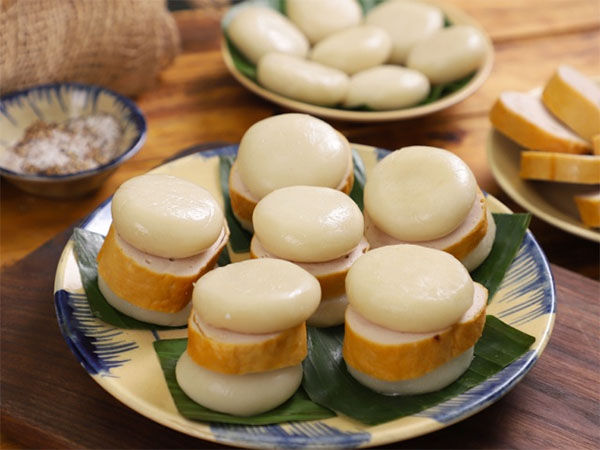 Lễ Giỗ Tổ Hùng Vương là ngày lễ lớn của dân tộc Việt Nam là dịp để tưởng nhớ công ơn các vị vua Hùng đã có công dựng nước và giữ nước, các món ăn đặc trưng ngày lễ luôn được nhiều người quan tâm. Hãy cùng Sakos tìm hiểu những món ăn hấp dẫn sau đây nhé!