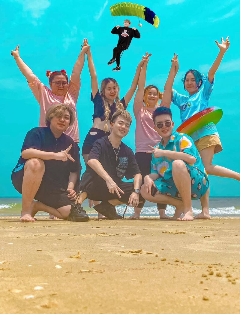 Các thành viên Hero Team cùng tới Huế để động viên Mèo Simmy