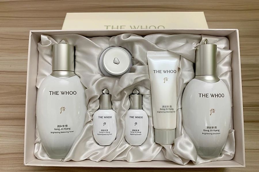 Bộ mỹ phẩm Whoo dưỡng trắng