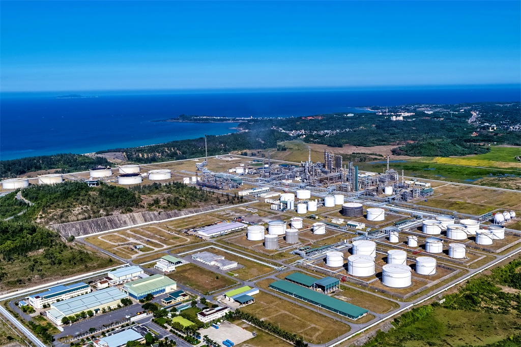 NMLD Dung Quất - Mảnh ghép hoàn thiện ngành công nghiệp Dầu khí theo mong muốn của Chủ tịch Hồ Chí Minh