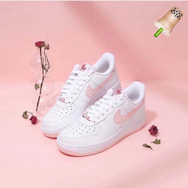 Air Force 1 Valentine Day 2022 màu trắng hồng