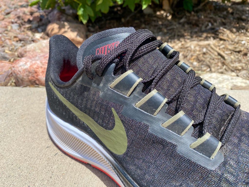 Nike Zoom Pegasus 37 - lacing system