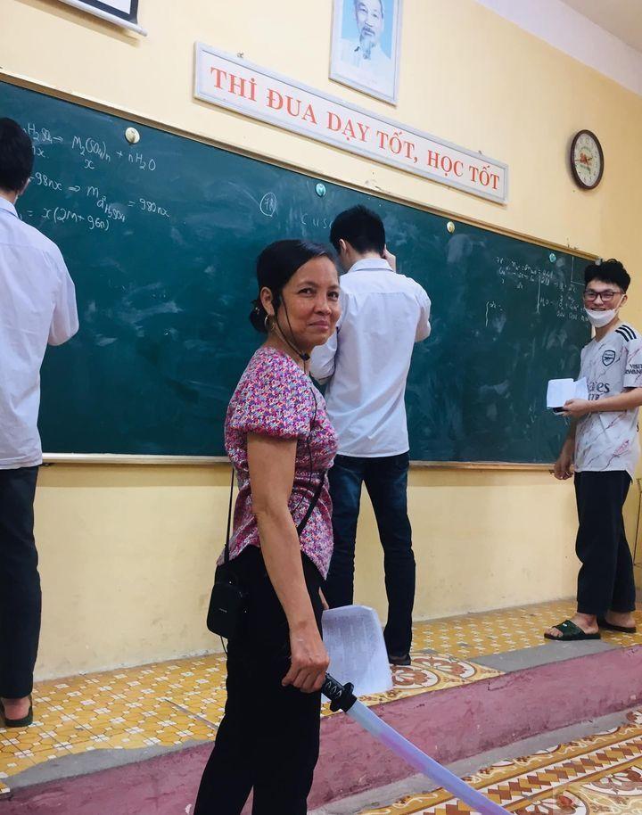 Một chiếc meme học sinh vui nhộn khiến ai cũng nhớ về tuổi học trò ngây ngô