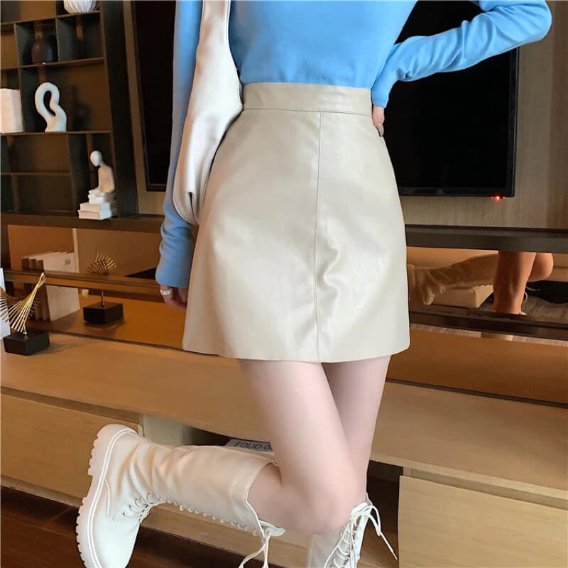 Chân váy da phối với áo gì