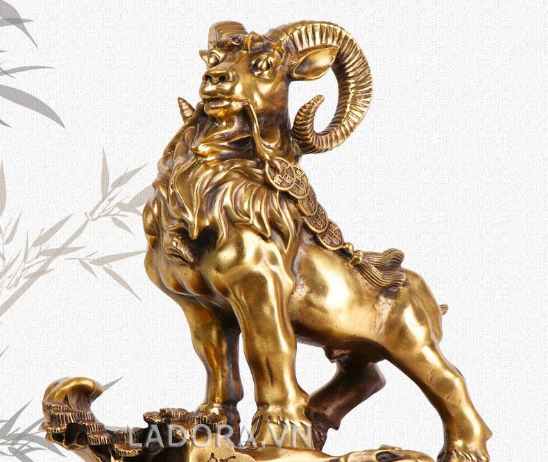 tuổi Sửu không nên tặng tượng dê