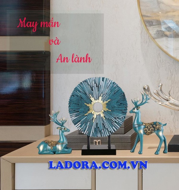 Hươu và hoa mặt trời làm quà tân gia